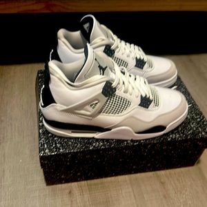 Brand new Air Jordan 4 Retro